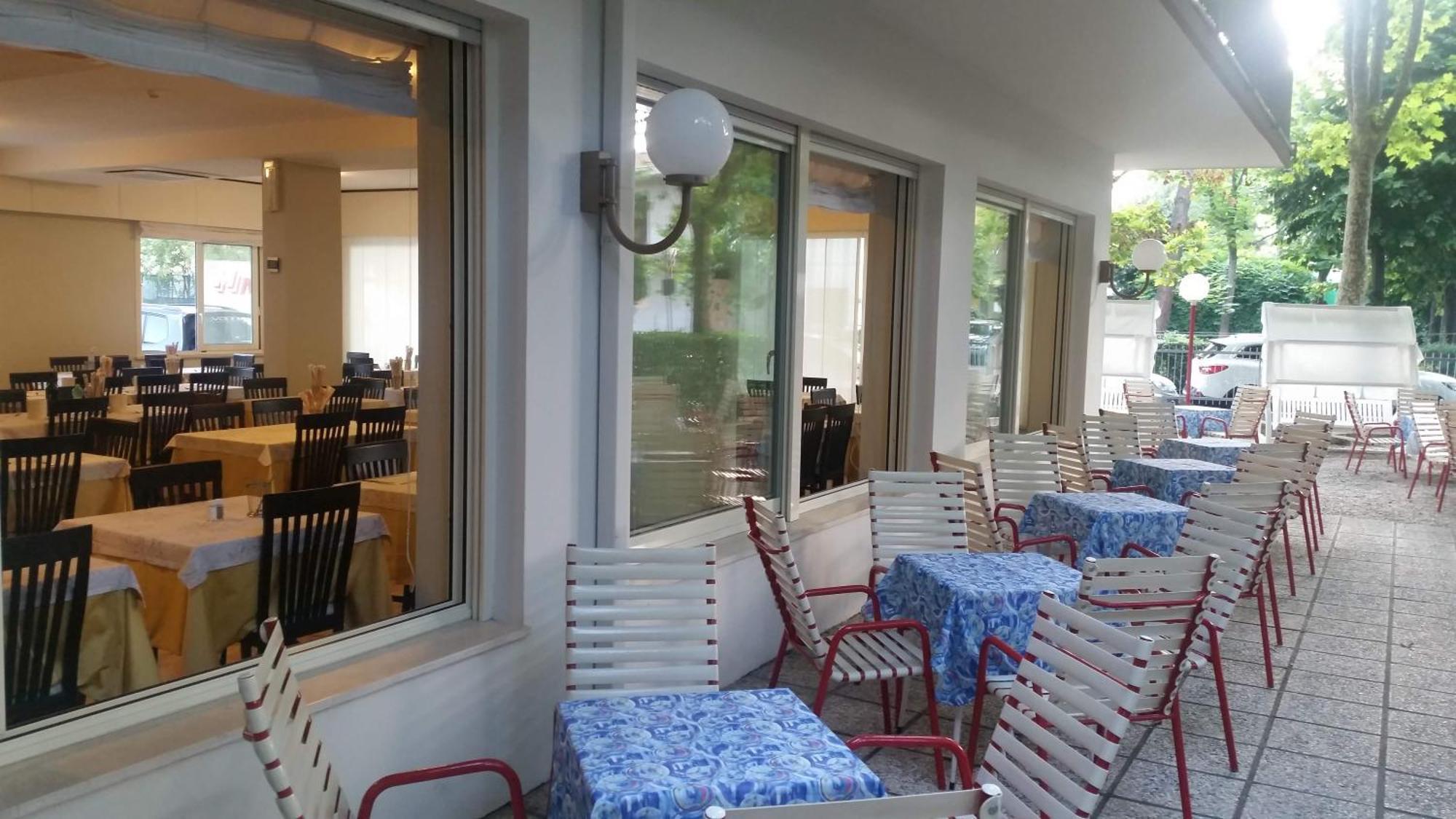 Hotel Irene Riccione Extérieur photo