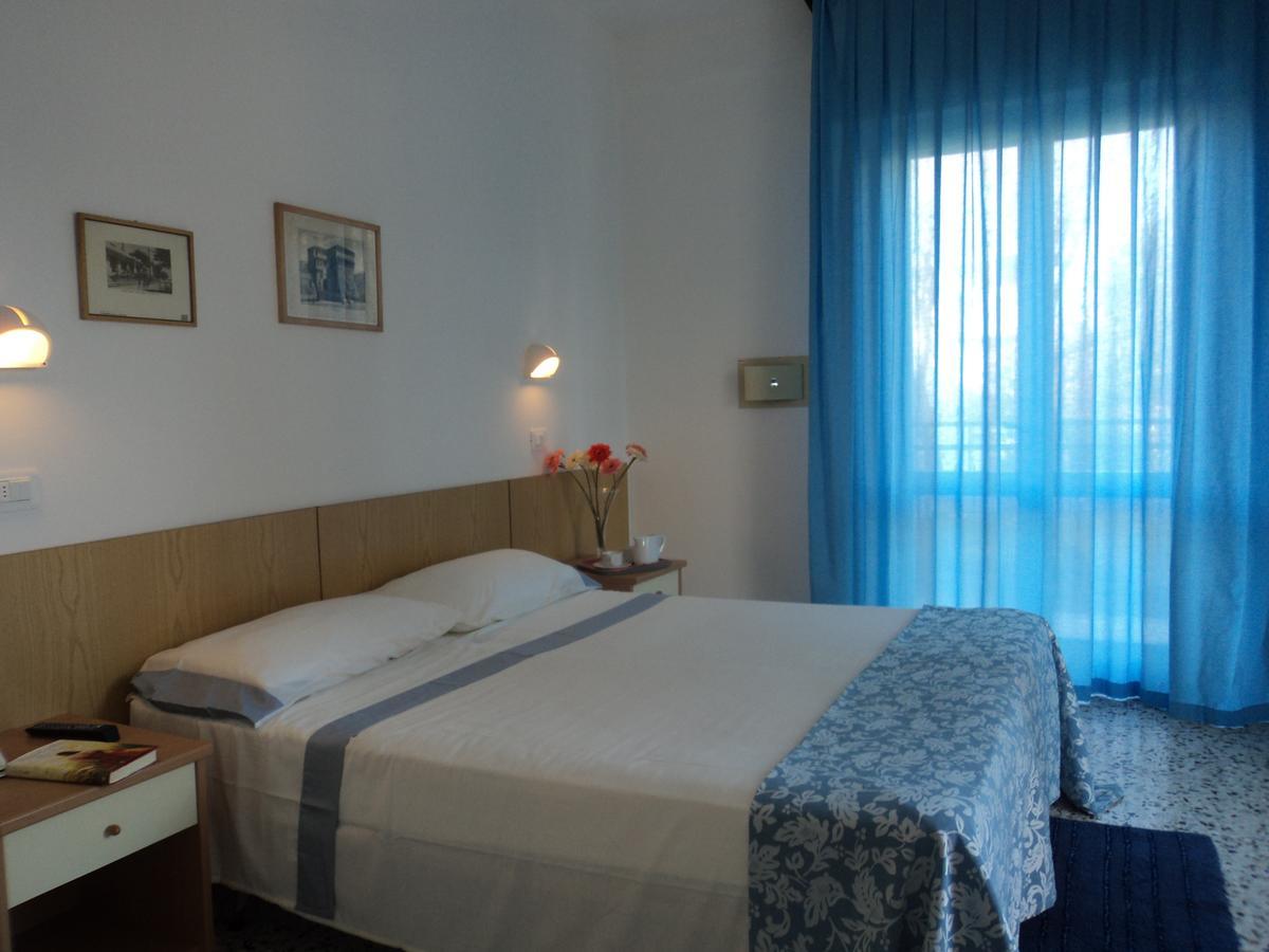 Hotel Irene Riccione Extérieur photo